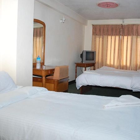 Holy Land Hotel Nepal Katmandu Szoba fotó
